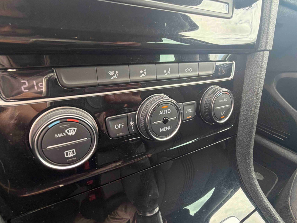 Acheter Volkswagen Golf Golf 1.6 TDI 110 BlueMotion Technology FAP Allstar 5p occasion dans les concessions du Groupe Faurie