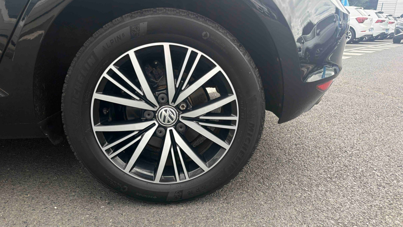 Acheter Volkswagen Golf Golf 1.6 TDI 110 BlueMotion Technology FAP Allstar 5p occasion dans les concessions du Groupe Faurie
