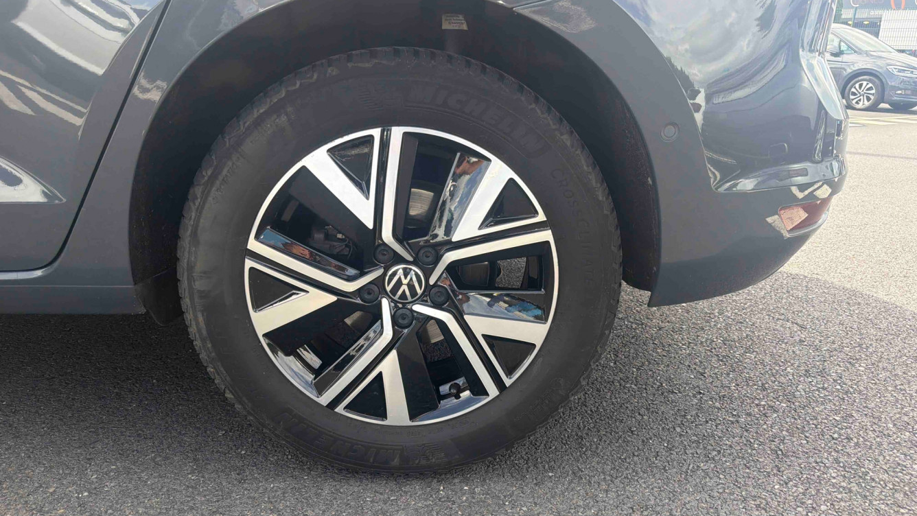 Acheter Volkswagen Touran Touran 2.0 TDI 150 DSG7 7pl Carat 5p occasion dans les concessions du Groupe Faurie
