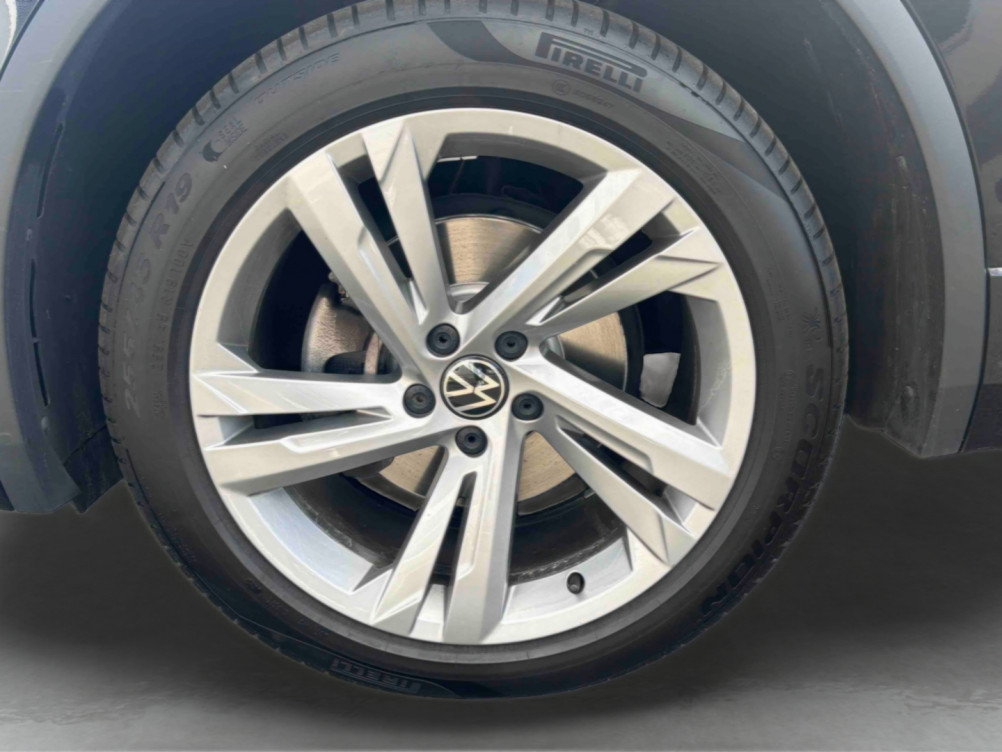Acheter Volkswagen Tiguan Allspace Tiguan Allspace 2.0 TDI 150 DSG7 R-Line 5p occasion dans les concessions du Groupe Faurie