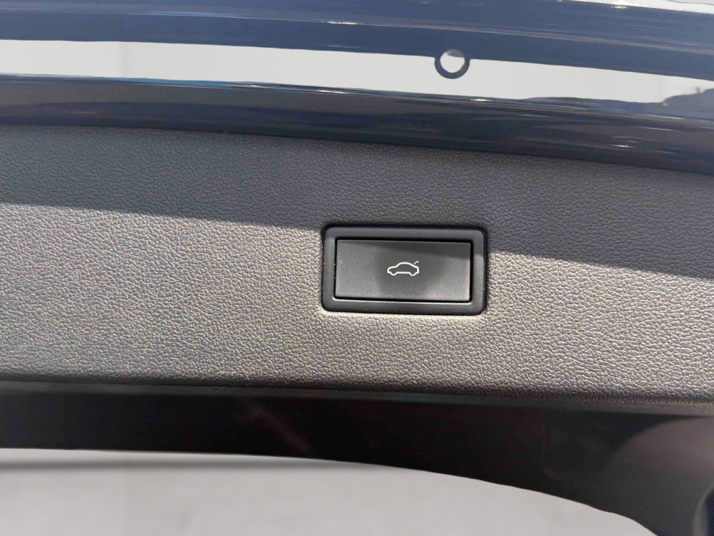 Acheter Volkswagen Tiguan Allspace Tiguan Allspace 2.0 TDI 150 DSG7 R-Line 5p occasion dans les concessions du Groupe Faurie
