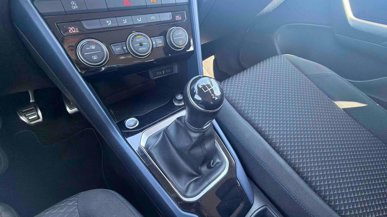 Acheter Volkswagen T-Roc T-Roc 1.6 TDI 115 Start/Stop BVM6 United 5p occasion dans les concessions du Groupe Faurie