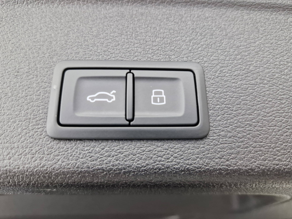 Acheter Audi A4 A4 Avant 35 TDI 163 S tronic 7 Competition 5p occasion dans les concessions du Groupe Faurie