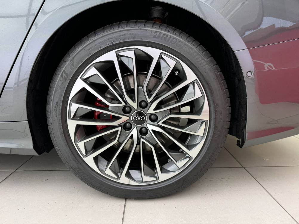 Acheter Audi A6 A6 Avant 55 TFSIe 367 ch S tronic 7 Quattro Competition 5p neuf dans les concessions du Groupe Faurie