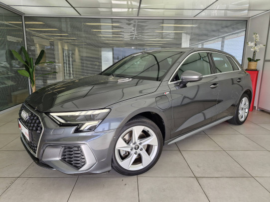 Acheter Audi A3 A3 Sportback 40 TFSIe 204 S tronic 6 S Line 5p occasion dans les concessions du Groupe Faurie