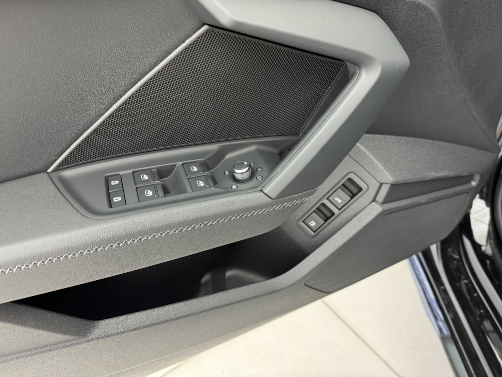 Acheter Audi A3 A3 Sportback 40 TFSIe 204 S tronic 6 S Line 5p neuf dans les concessions du Groupe Faurie