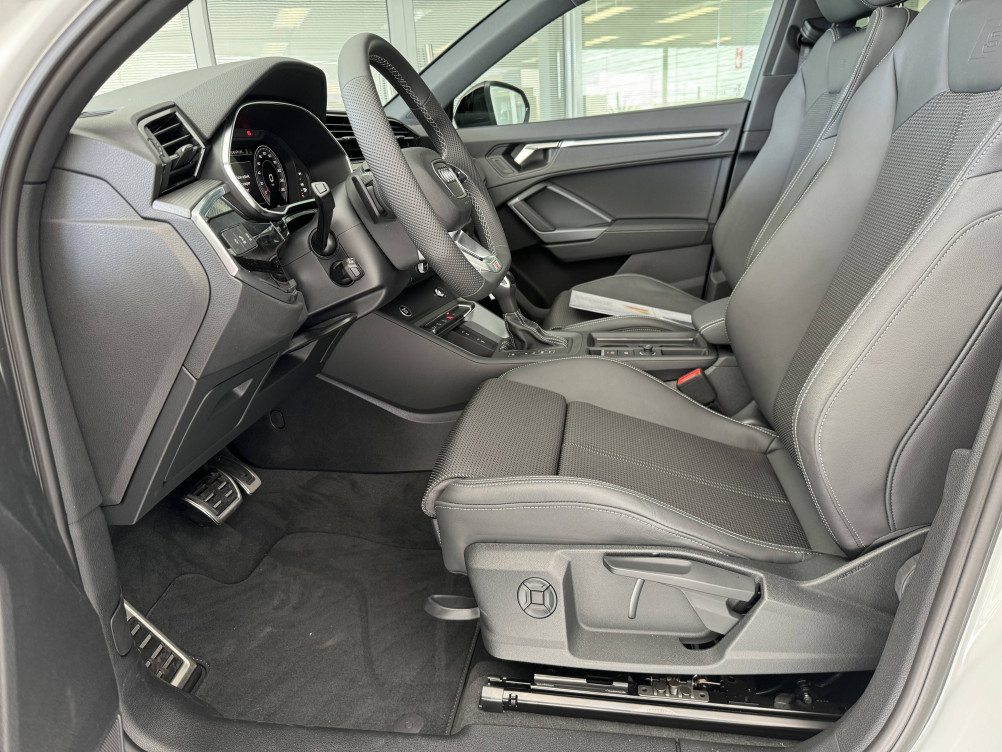 Acheter Audi Q3 Q3 Sportback 35 TFSI 150 ch S tronic 7 S line 5p neuf dans les concessions du Groupe Faurie