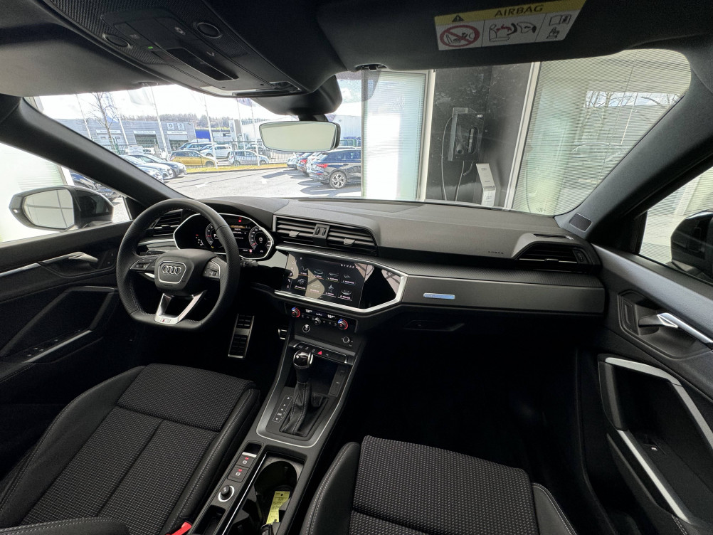 Acheter Audi Q3 Q3 Sportback 35 TFSI 150 ch S tronic 7 S line 5p neuf dans les concessions du Groupe Faurie