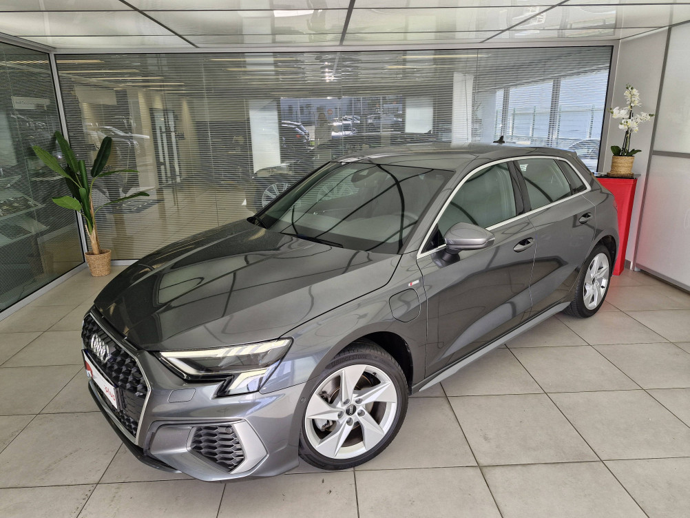 Acheter Audi A3 A3 Sportback 40 TFSIe 204 S tronic 6 S Line 5p occasion dans les concessions du Groupe Faurie