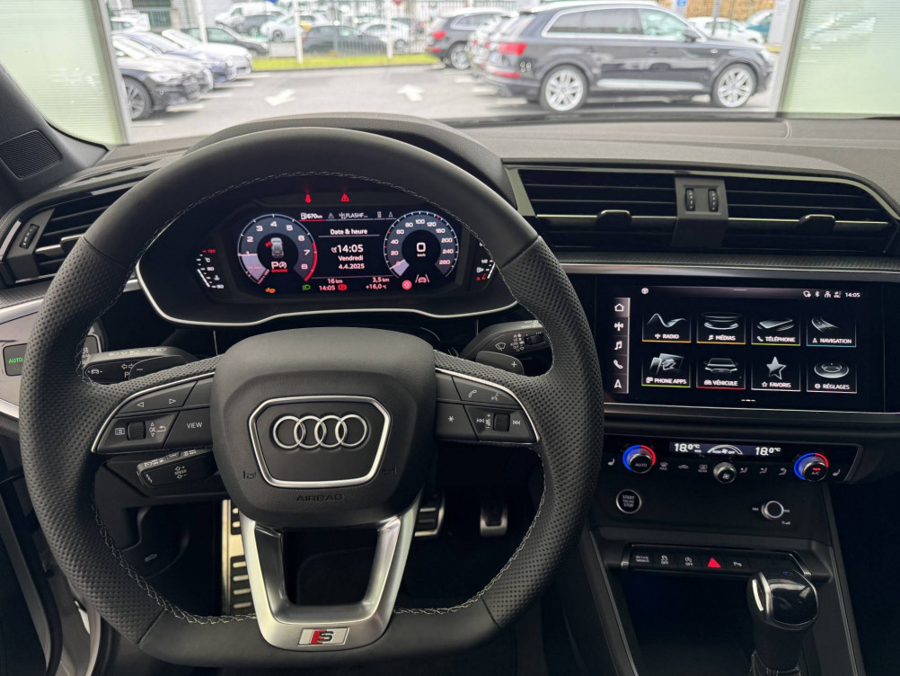 Acheter Audi Q3 Q3 35 TFSI 150 ch S tronic 7 Black Edition 5p neuf dans les concessions du Groupe Faurie