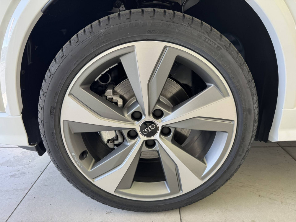 Acheter Audi Q2 Q2 35 TFSI 150 S tronic 7 Black Edition 5p neuf dans les concessions du Groupe Faurie