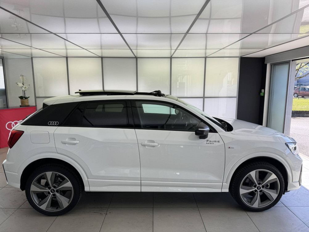 Acheter Audi Q2 Q2 35 TFSI 150 S tronic 7 Black Edition 5p neuf dans les concessions du Groupe Faurie