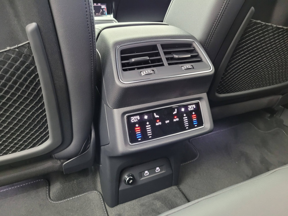 Acheter Audi Q8 e-tron Q8 e-tron 55 408 ch 114 kWh Quattro S line 5p occasion dans les concessions du Groupe Faurie