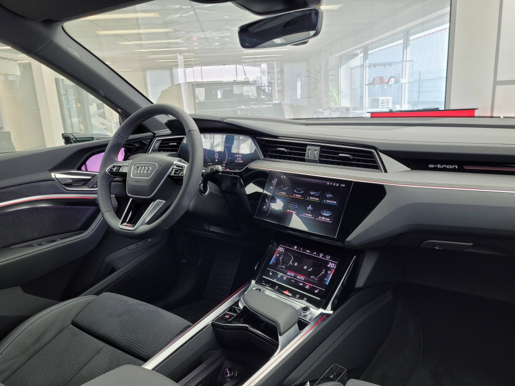 Acheter Audi Q8 e-tron Q8 e-tron 55 408 ch 114 kWh Quattro S line 5p occasion dans les concessions du Groupe Faurie