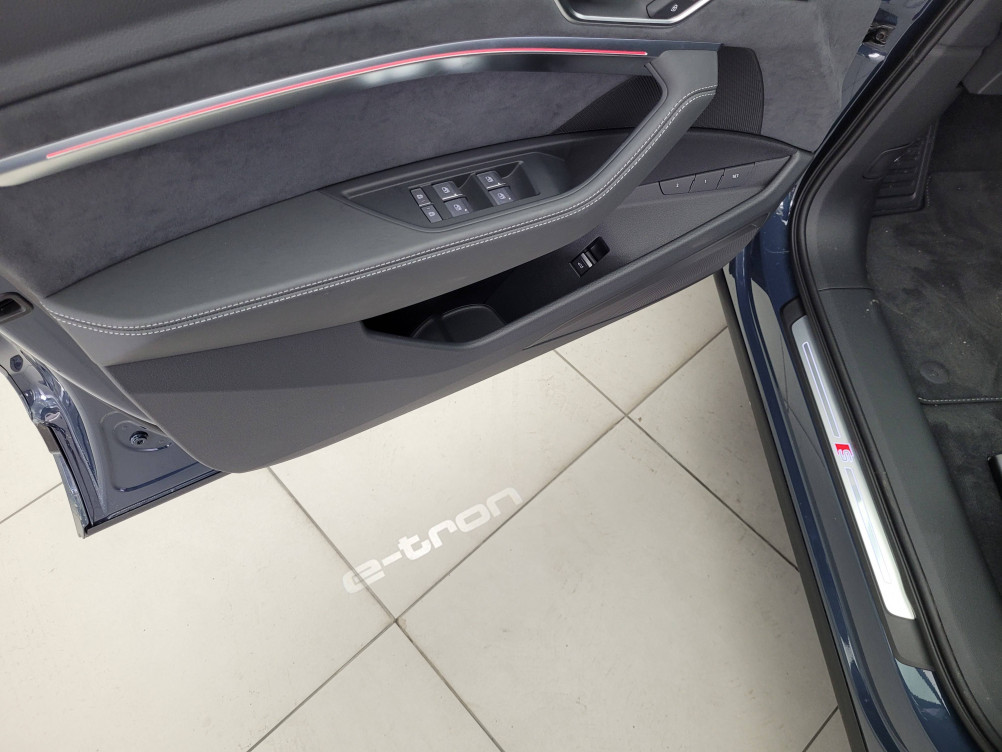 Acheter Audi Q8 e-tron Q8 e-tron 55 408 ch 114 kWh Quattro S line 5p occasion dans les concessions du Groupe Faurie