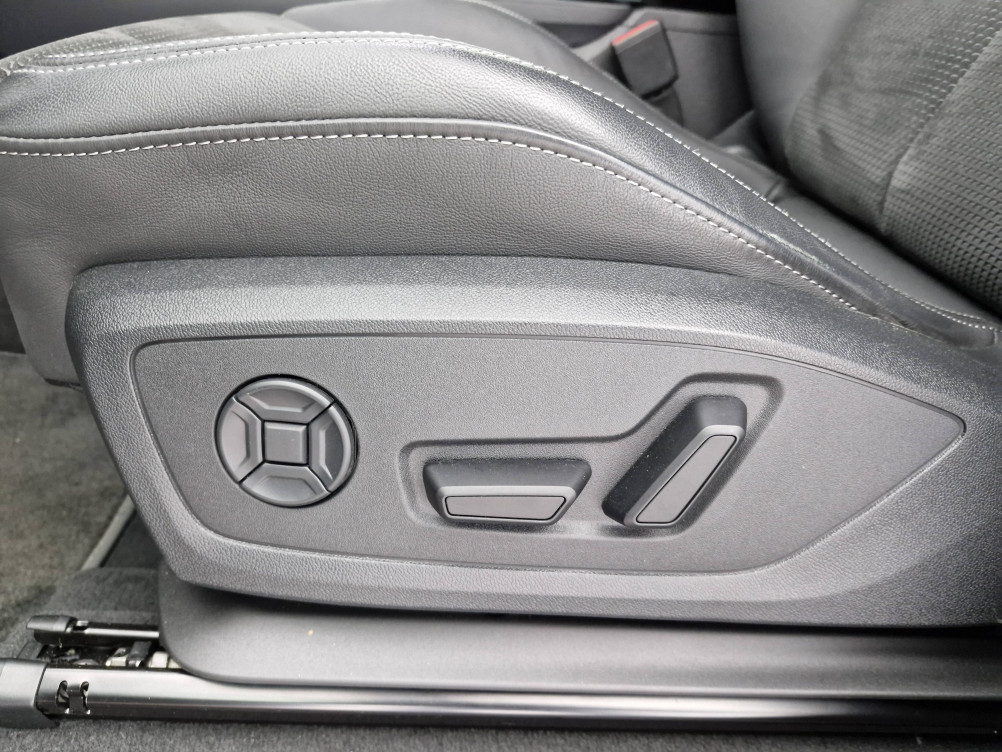 Acheter Audi Q3 Q3 Sportback 35 TDI 150 ch S tronic 7 S Edition 5p occasion dans les concessions du Groupe Faurie