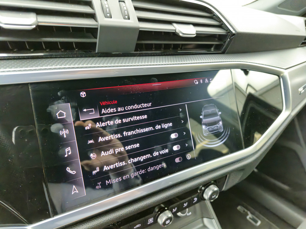 Acheter Audi Q3 Q3 Sportback 35 TDI 150 ch S tronic 7 S Edition 5p occasion dans les concessions du Groupe Faurie