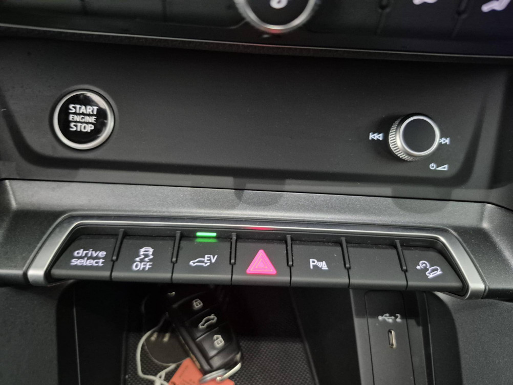 Acheter Audi Q3 Q3 45 TFSIe 245 ch S tronic 6 S line 5p occasion dans les concessions du Groupe Faurie