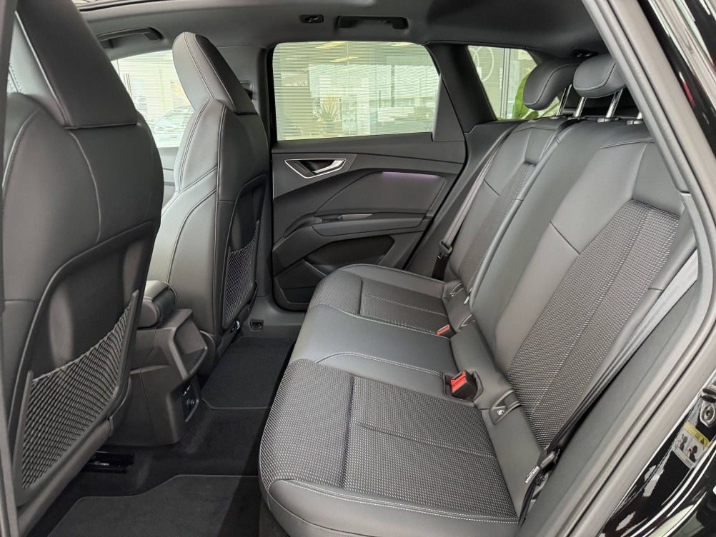 Acheter Audi Q4 Q4 e-tron 45 285 ch 82 kWh S line 5p neuf dans les concessions du Groupe Faurie