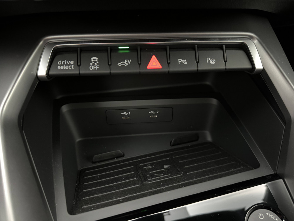 Acheter Audi A3 A3 Sportback 40 TFSIe 204 S tronic 6 S Line 5p neuf dans les concessions du Groupe Faurie