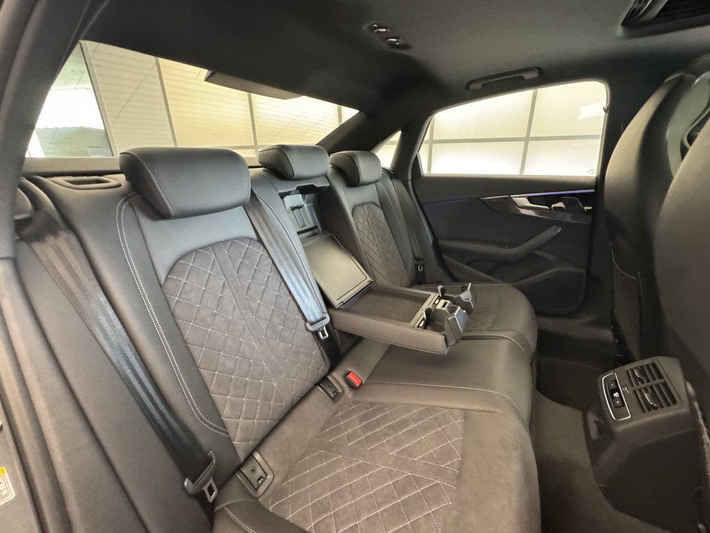 Acheter Audi A4 A4 35 TFSI 150 S tronic 7 Competition 4p neuf dans les concessions du Groupe Faurie