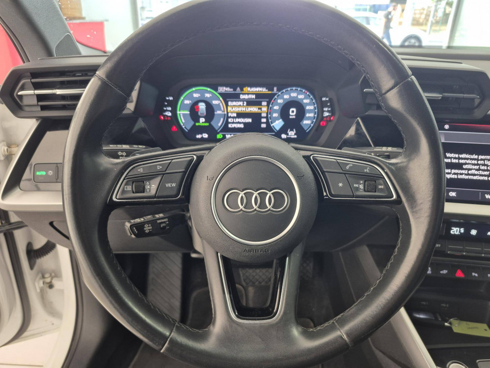 Acheter Audi A3 A3 Sportback 40 TFSIe 204 S tronic 6 Design 5p occasion dans les concessions du Groupe Faurie