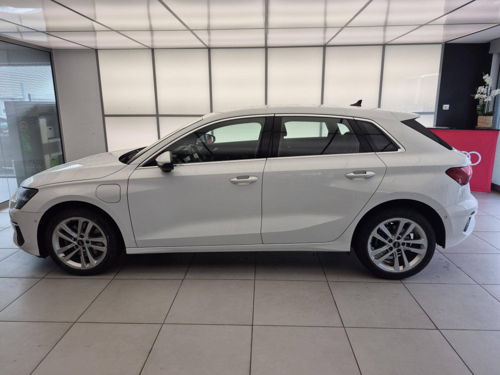 Acheter Audi A3 A3 Sportback 40 TFSIe 204 S tronic 6 Design 5p occasion dans les concessions du Groupe Faurie