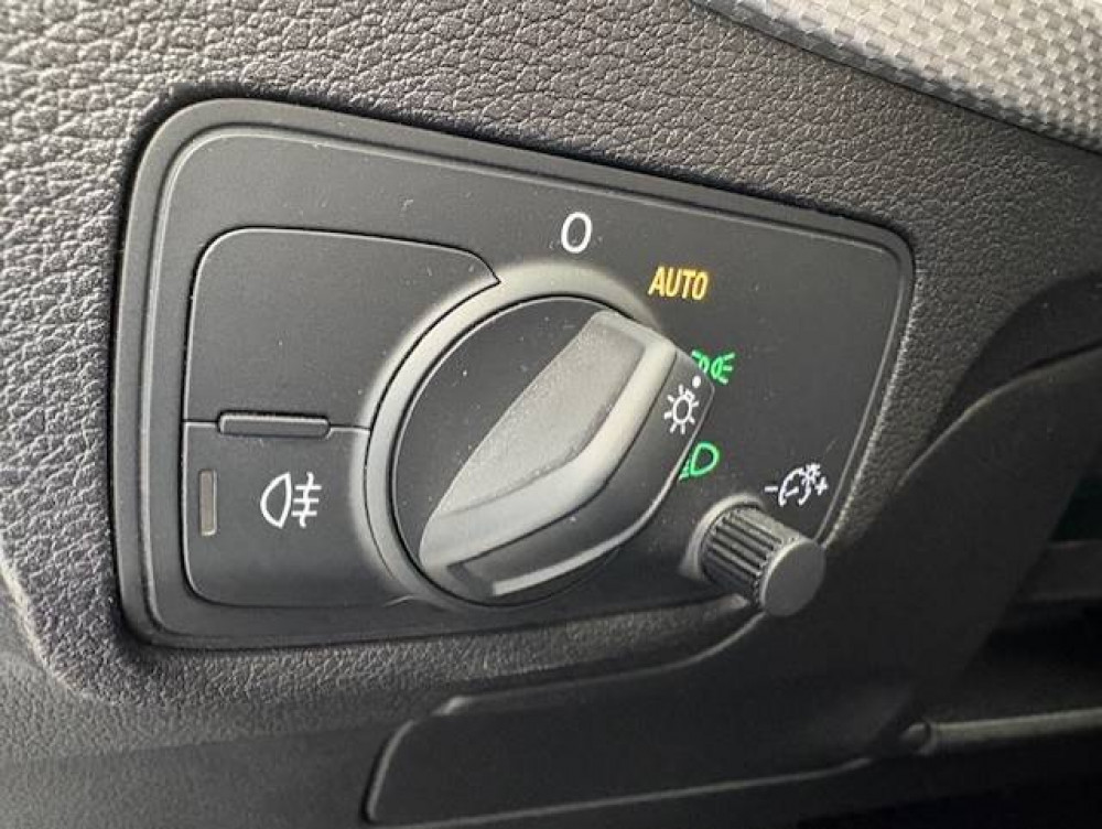 Acheter Audi Q2 Q2 35 TDI 150 S tronic 7 Business line 5p occasion dans les concessions du Groupe Faurie