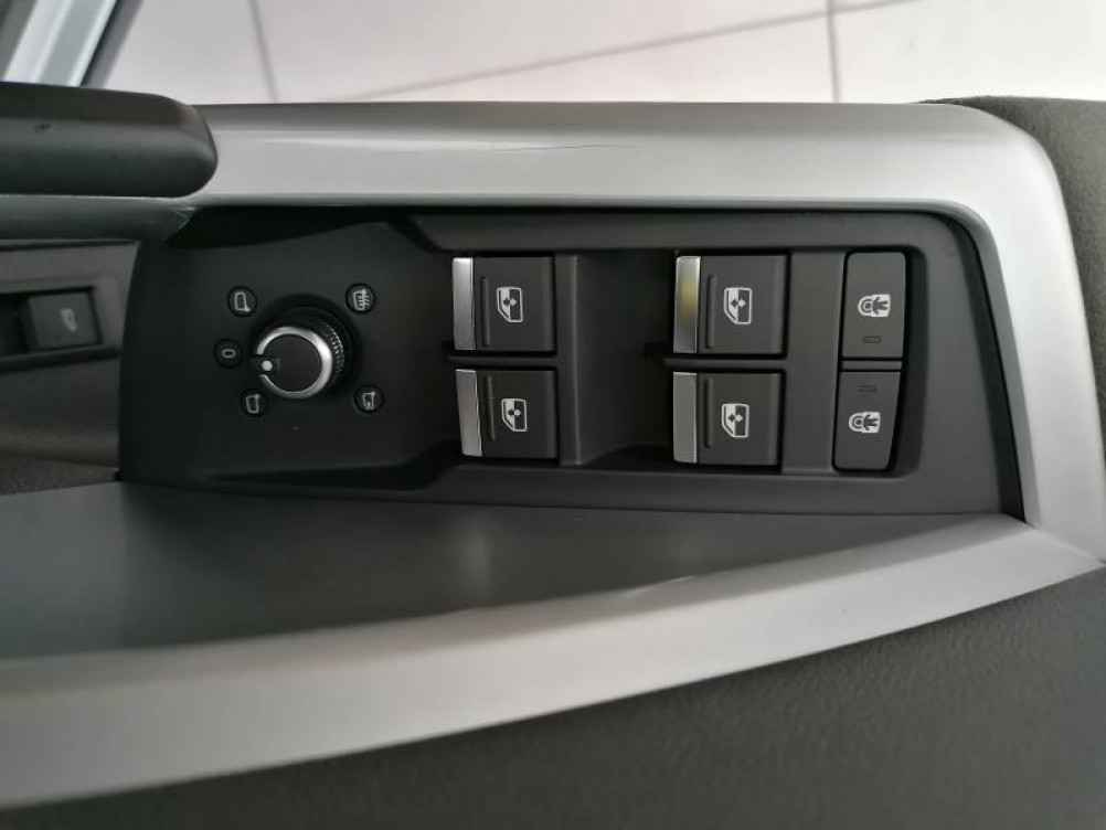 Acheter Audi Q3 Q3 35 TDI 150 ch S tronic 7 Design Luxe 5p occasion dans les concessions du Groupe Faurie