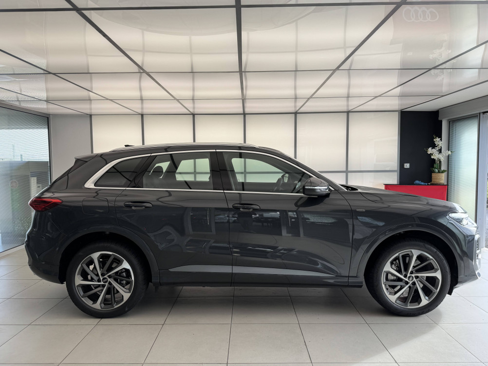 Acheter Audi Q5 Q5 e-hybrid 299 ch S tronic 7 Quattro S line 5p neuf dans les concessions du Groupe Faurie