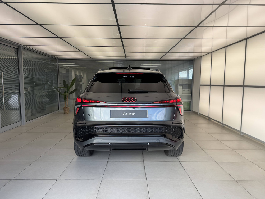 Acheter Audi Q3 Q3 e-hybrid 272 ch S tronic 6 Design 5p neuf dans les concessions du Groupe Faurie
