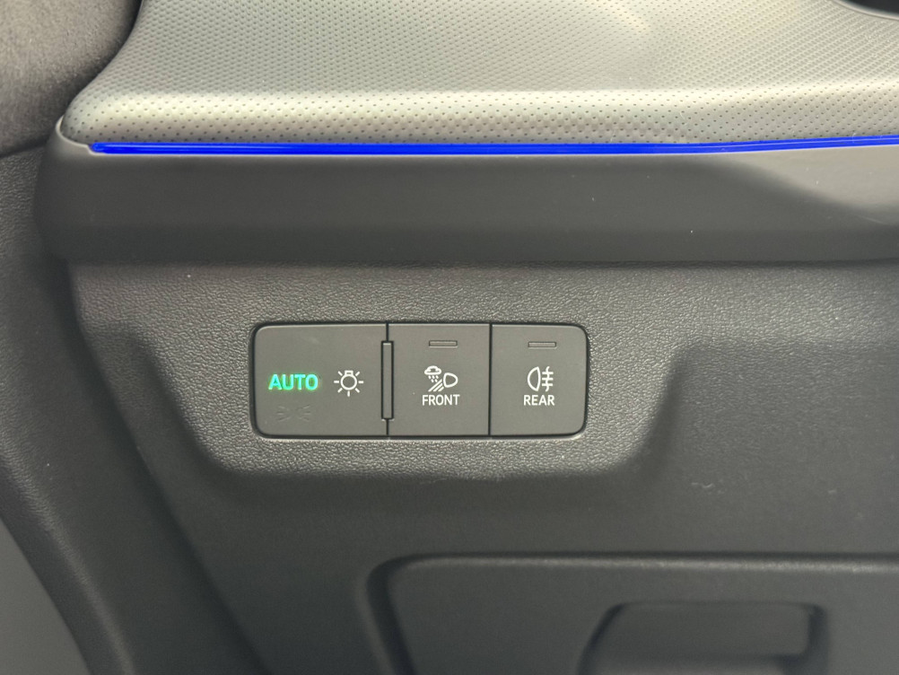 Acheter Audi Q3 Q3 e-hybrid 272 ch S tronic 6 Design 5p neuf dans les concessions du Groupe Faurie