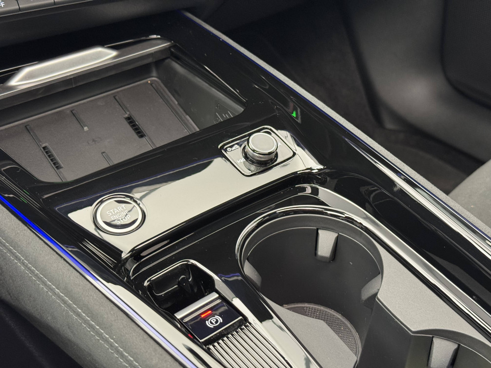 Acheter Audi Q3 Q3 e-hybrid 272 ch S tronic 6 Design 5p neuf dans les concessions du Groupe Faurie