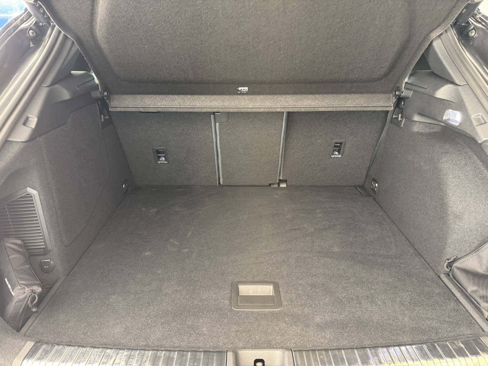 Acheter Audi Q3 Q3 e-hybrid 272 ch S tronic 6 Design 5p neuf dans les concessions du Groupe Faurie