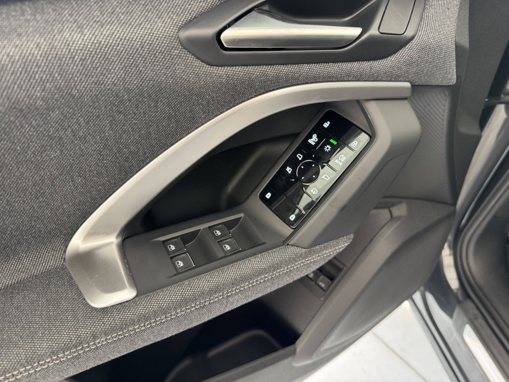 Acheter Audi Q5 Q5 e-hybrid 299 ch S tronic 7 Quattro S line 5p neuf dans les concessions du Groupe Faurie