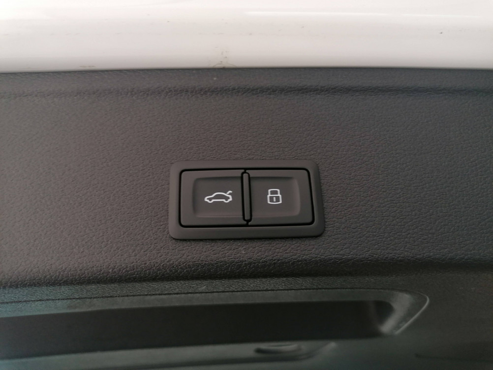 Acheter Audi A4 A4 Avant 40 TDI 204 S tronic 7 Quattro Avus 5p occasion dans les concessions du Groupe Faurie