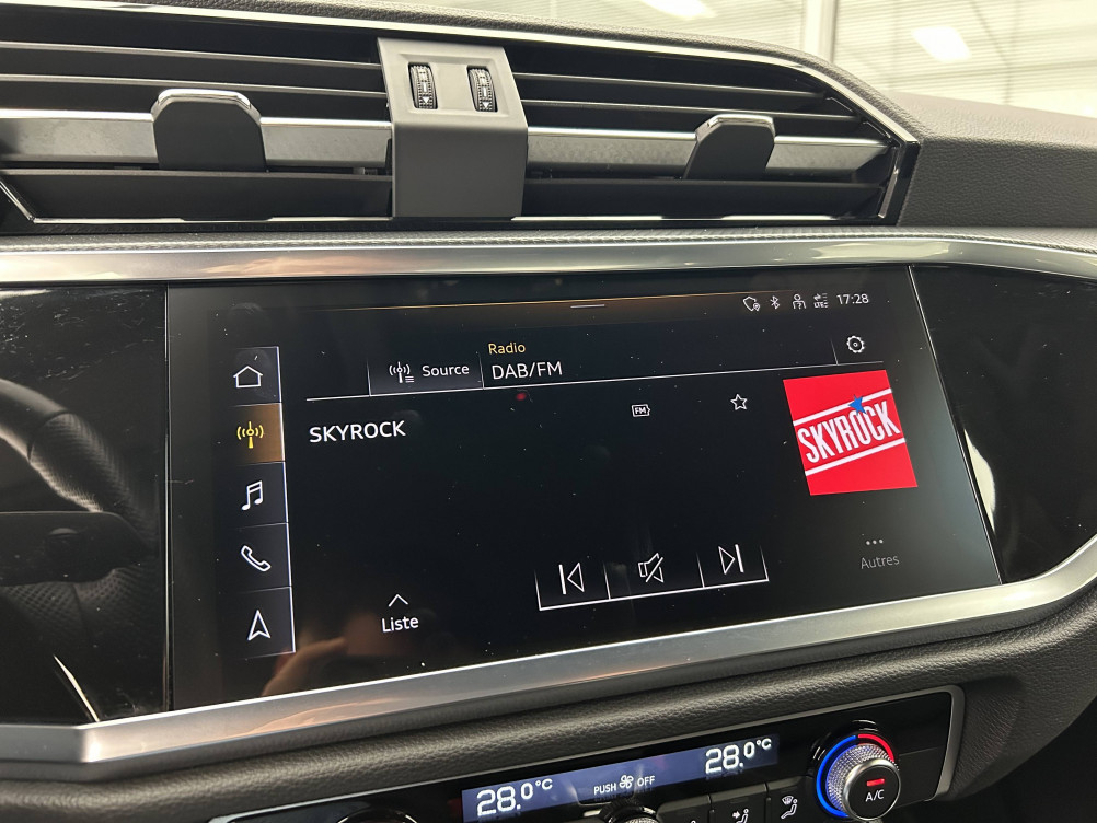 Acheter Audi Q3 Q3 45 TFSIe 245 ch S tronic 6 S line 5p occasion dans les concessions du Groupe Faurie