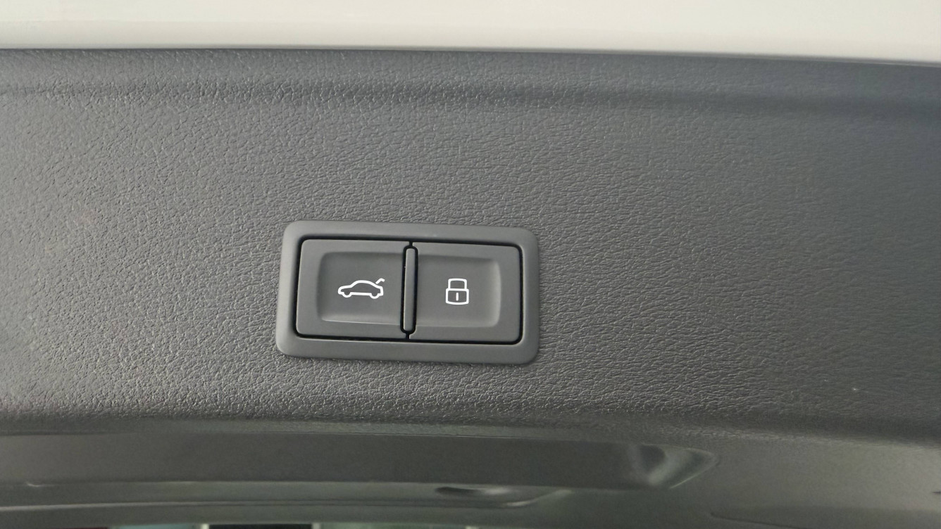 Acheter Audi A4 A4 Avant 35 TDI 163 S tronic 7 S Edition 5p occasion dans les concessions du Groupe Faurie