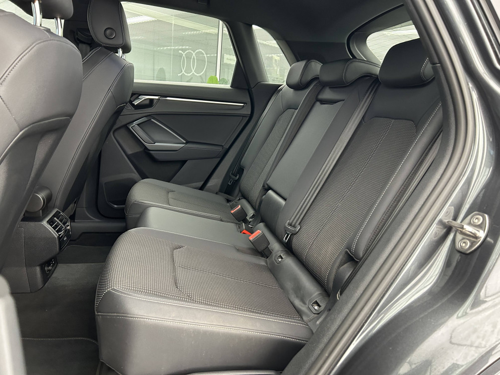 Acheter Audi Q3 Q3 45 TFSIe 245 ch S tronic 6 S line 5p occasion dans les concessions du Groupe Faurie