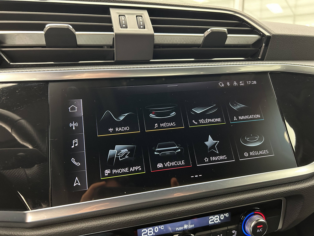 Acheter Audi Q3 Q3 45 TFSIe 245 ch S tronic 6 S line 5p occasion dans les concessions du Groupe Faurie