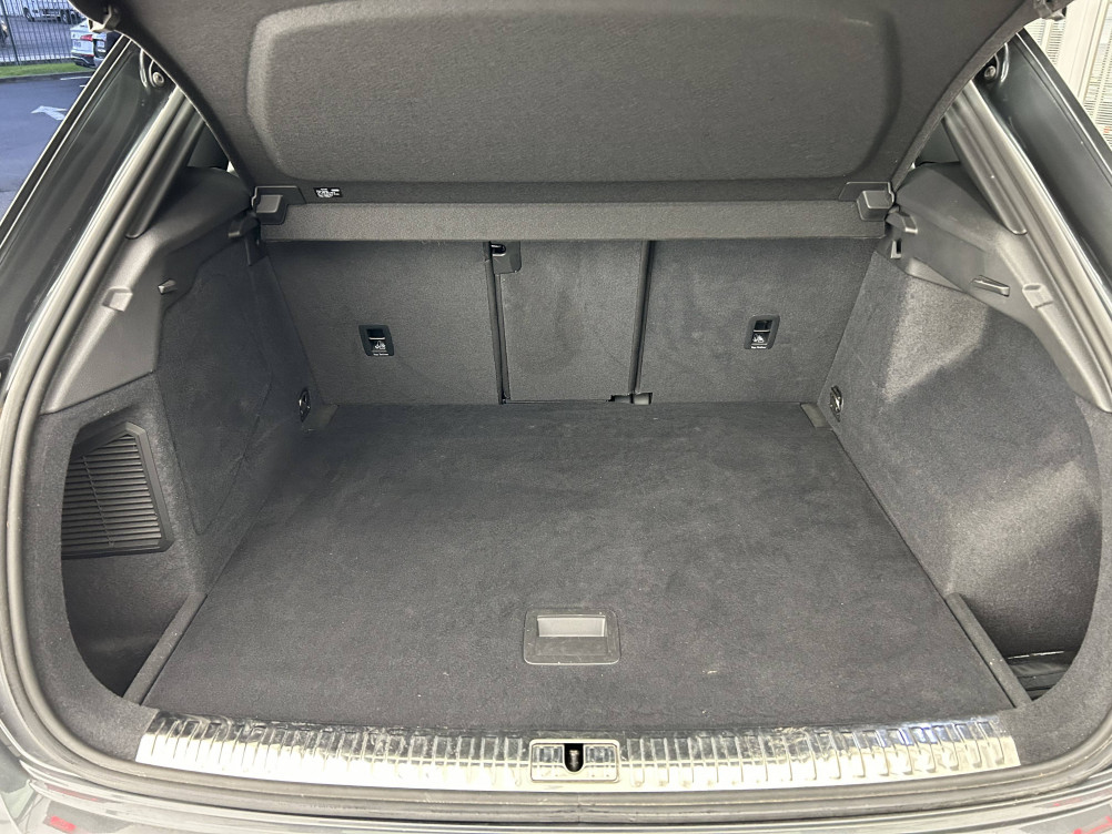 Acheter Audi Q3 Q3 45 TFSIe 245 ch S tronic 6 S line 5p occasion dans les concessions du Groupe Faurie