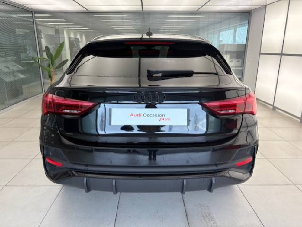 Acheter Audi Q3 Q3 Sportback 35 TDI 150 ch S tronic 7 S line 5p occasion dans les concessions du Groupe Faurie