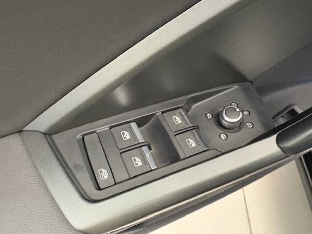 Acheter Audi Q3 Q3 Sportback 35 TDI 150 ch S tronic 7 S line 5p occasion dans les concessions du Groupe Faurie