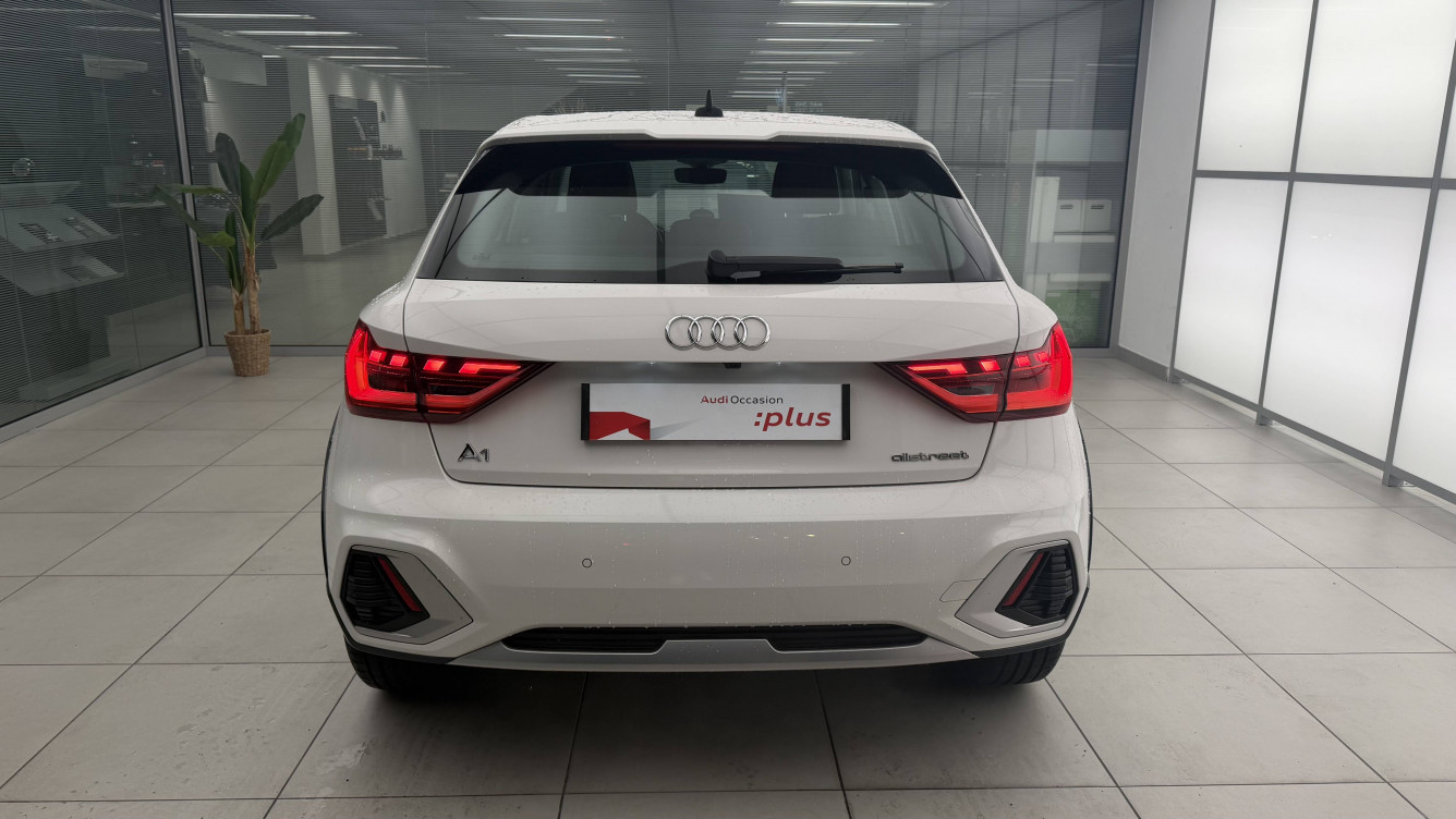 Acheter Audi A1 A1 Allstreet 30 TFSI 110 ch S tronic 7 Design 5p occasion dans les concessions du Groupe Faurie