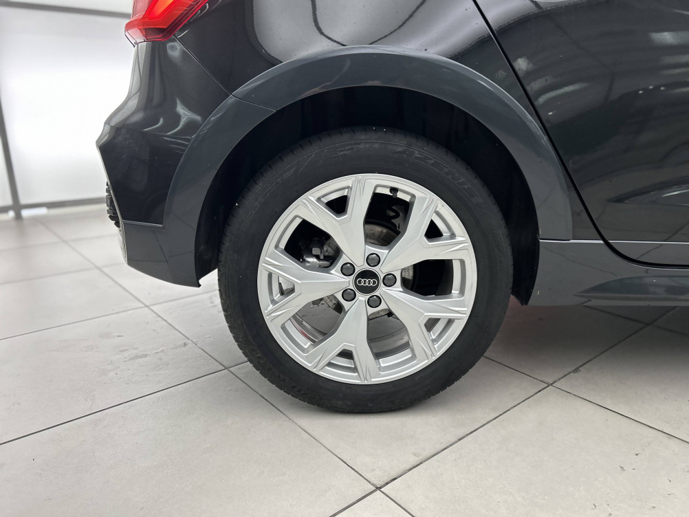 Acheter Audi A1 A1 Allstreet 30 TFSI 110 ch BVM6 Design Luxe 5p occasion dans les concessions du Groupe Faurie