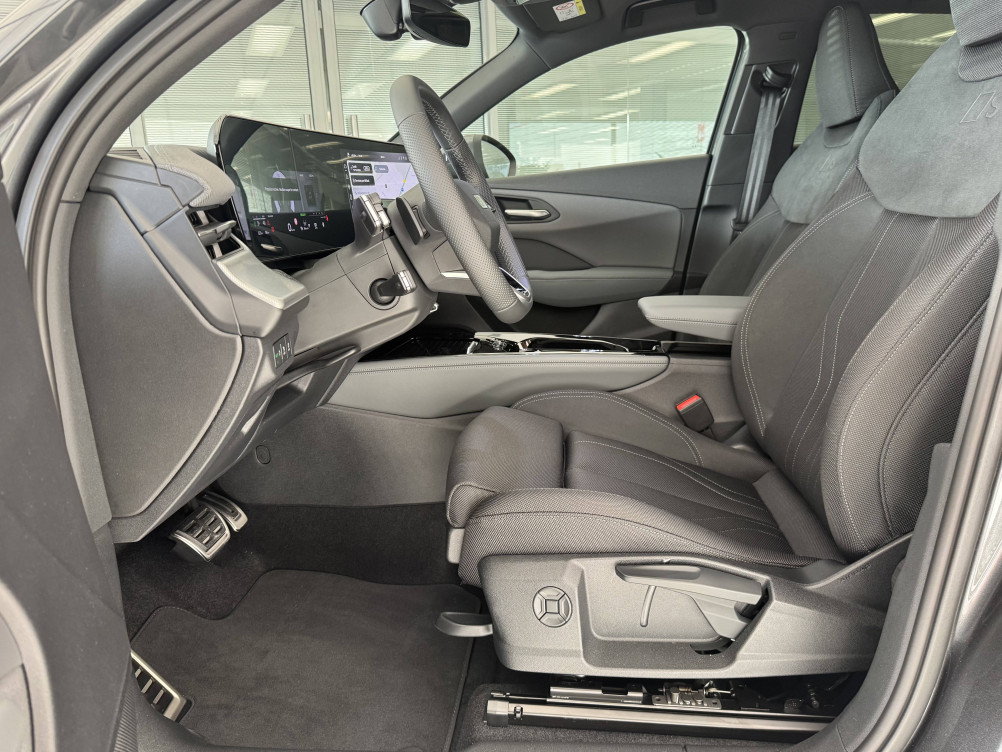 Acheter Audi Q3 Q3 Sportback e-hybrid 272 ch S tronic 6 S line 5p neuf dans les concessions du Groupe Faurie