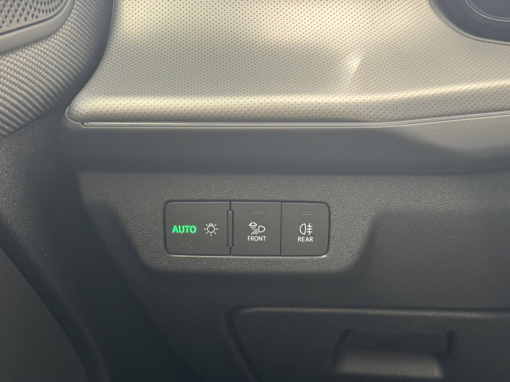 Acheter Audi Q3 Q3 Sportback e-hybrid 272 ch S tronic 6 S line 5p neuf dans les concessions du Groupe Faurie