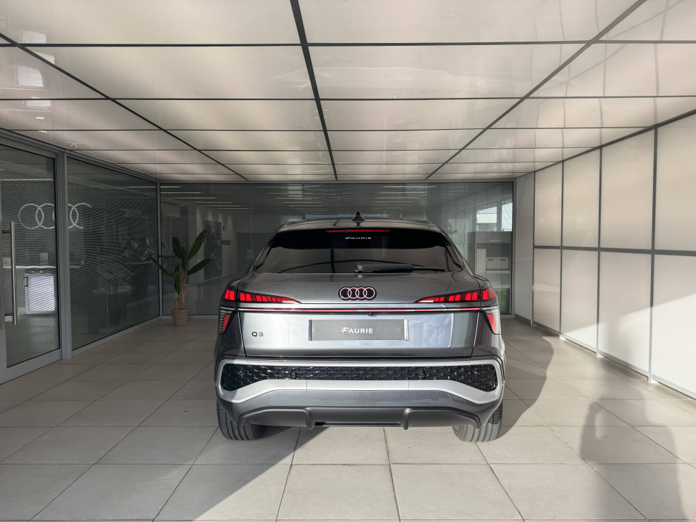 Acheter Audi Q3 Q3 Sportback e-hybrid 272 ch S tronic 6 S line 5p neuf dans les concessions du Groupe Faurie