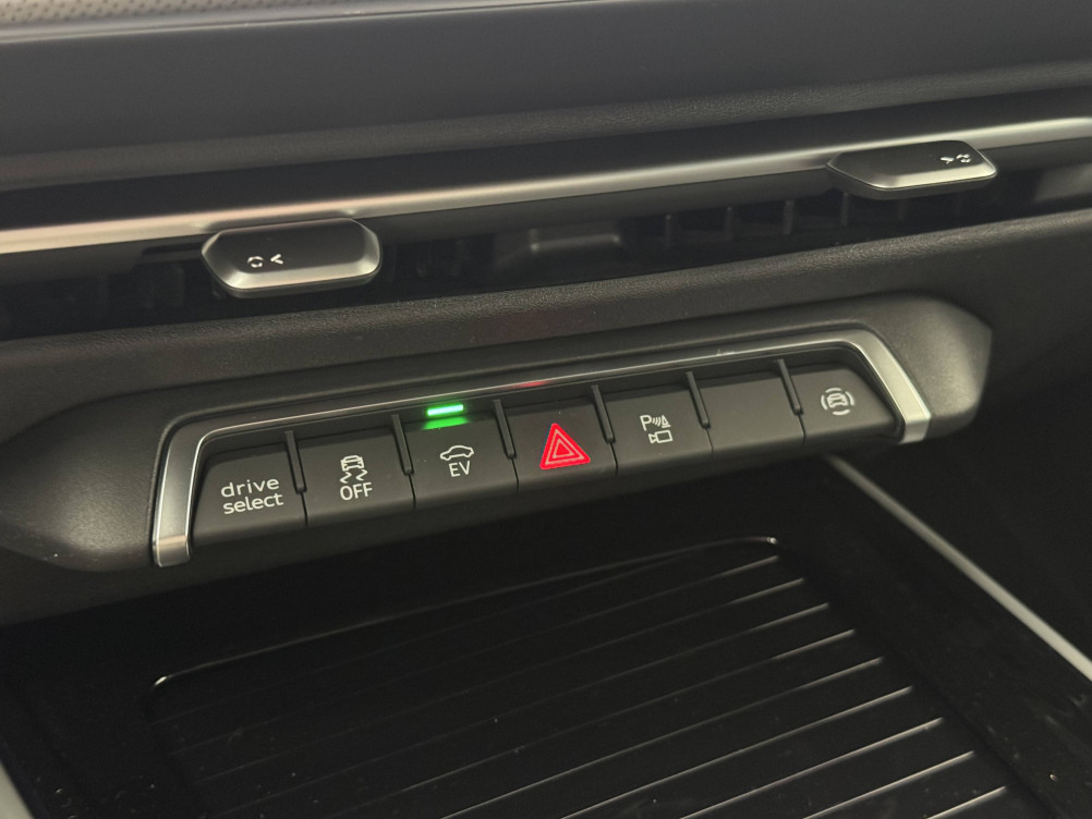 Acheter Audi Q3 Q3 Sportback e-hybrid 272 ch S tronic 6 S line 5p neuf dans les concessions du Groupe Faurie