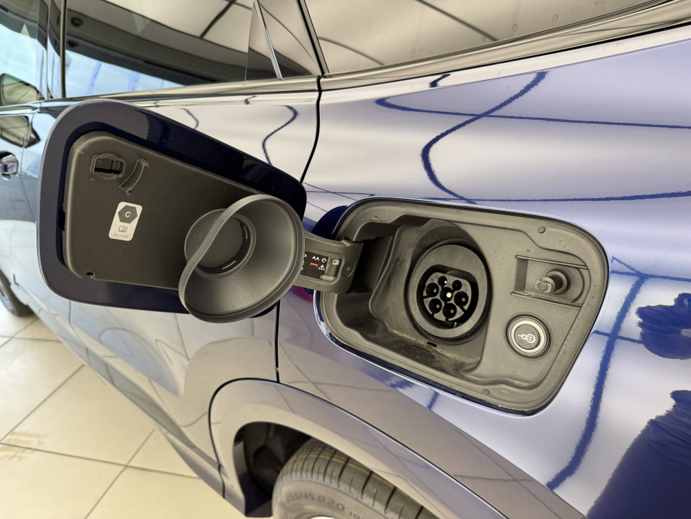 Acheter Audi Q5 Q5 Sportback e-hybrid 299 ch S tronic 7 Quattro S line 5p neuf dans les concessions du Groupe Faurie